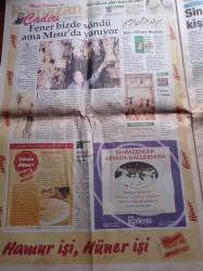 Hürriyet Gazetesi - 1 Aralık 2001 - Hükümet İle TOBB Reel Sektöre Destek Paketi Konusunda Anlaştı - 30 Kasım Kararları - Salkım Hanımın Taneleri Filminin Senaristi Etyen Mahçupyan - Yahudi Cemaati Sinagogda Çekim İzni Vermeyince Filmdeki Yahudileri Ermeni Yaptık - Taliban Lideri Molla Ömer Öldürülen Batılı Gazeteci Başına 50 Bin Dolar Ödül Koydu - Bir Beatles Daha Gitti - Başbakan Bülent Ecevit Anıtkabir'de Hazır Metni İmzaladı