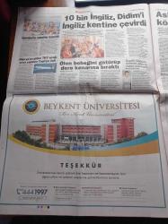 Hürriyet Gazetesi - 17 Ağustos 2008 - Usain Bolt Koşmadı Uçtu Uçtu 100 Metrede Müthiş Rekor - Çukurova Grubu'nun Patronu Mehmet Emin Karamehmet Moskova'dan Kovuldu - Abdullah Gül Ahmedinejad'ı Uyardı - Yale'nin Yıldızı Bir Türk Doktor Murat Günel - Alevi Köyünde Bir Sunni İmam Ebuzer Giffari Bakır - Başbakan Recep Tayyip Erdoğan - Ajda Pekkan Yalın Düeti - Gülben Ergen Rumelihisarında
