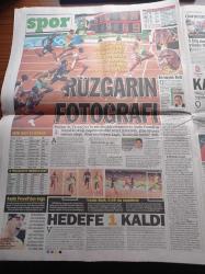 Hürriyet Gazetesi - 17 Ağustos 2008 - Usain Bolt Koşmadı Uçtu Uçtu 100 Metrede Müthiş Rekor - Çukurova Grubu'nun Patronu Mehmet Emin Karamehmet Moskova'dan Kovuldu - Abdullah Gül Ahmedinejad'ı Uyardı - Yale'nin Yıldızı Bir Türk Doktor Murat Günel - Alevi Köyünde Bir Sunni İmam Ebuzer Giffari Bakır - Başbakan Recep Tayyip Erdoğan - Ajda Pekkan Yalın Düeti - Gülben Ergen Rumelihisarında