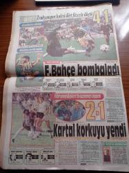 Milliyet Gazetesi - 27 Ekim 1991 -  Fenerbahçe Trabzonspor'u Bombaladı - Rıdvan Dilmen'e Sabah Operasyonu - Süleyman Demirel'den Anayasa Paketi - PKK Ölülerini Yakıyor - Deniz Baykal Telaşa Gerek Yok Hükümet Görüşmelerini SHP'nin Yeni Yönetimi Yürütmeli - Emekli Orgeneral Adnan Ersöz'ün Katili Yakalandı - Dışişleri Bakanlığı'nın Gizli Belgesini Hasan Celal Güzel'e Vermekle Suçlanan Hande Şevkat Mumcu Beraat Etti