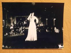 TÜRKAN ŞORAY'IN TIPKI BASIM FOTOĞRAFI - 20 x 15 cm EBADINDA - FOTOĞRAF KAĞIDINA BASKI