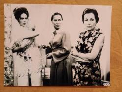 TÜRKAN ŞORAY'IN BÜYÜK BOY TIPKI BASIM FOTOĞRAFI - 23 x 18 cm EBADINDA - FOTOĞRAF KAĞIDINA BASKI, ALİYE RONA İLE