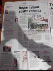 Milliyet Popüler Kültür Gazetesi - 25 Eylül 2003 - Emniyet Mafya Magazinin Yolları Aynı İsimde Kesişti Hüseyin Kocadağ - Susurluk Kazasında Arabayı Kullanan Polis Şefi Hüseyin Kocadağ Bir Tek Fenerbahçe'ye İhanet Etmedi - Yılmaz Erdoğan Vizontele 2 Filminde 12 Eylül'ü Anlatıyor - Deniz  Akkaya - Tuba Ünsal - Davut Güloğlu - Dinsel Azizeler Cinsel Fahişelere Dönüştü