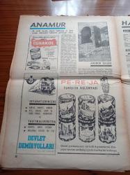 Milliyet Turizm Gazetesi - 1980'li Yıllar - Akdeniz Bölgesi 3 -  Good Year Reklamı: Yılankale - Anavarza Mozaiklerle Dolu - Adana - Deniz İçin Karataş Veya Ayas'a Gitmek Gerek - Mersin - Softa Kalesi - Cennet Cehennem Obrukları- Silifke - Korikos Kalesi - Tarsus Şelalesini Mutlaka Görün - Kız Kalesi - Hatay - Antakya - Pe Re Ja Turistik Kolonyası - Gripin Reklamı