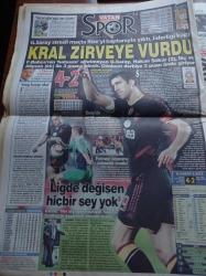 Vatan Gazetesi - 17 Nisan 2006 - Kalbi Olan Haftaya Fenerbahçe Galatasaray Maçını İzlemesin - Recep Tayyip Erdoğan'ın Oğlu Ahmet Burak Erdoğan Denizci Oldu -  Adalet Bakanı Cemil Çiçek'ten Ahmet Necdet Sezer'i Zora Sokacak Belgeler - Profesör Doktor İhsan Doğramacı YÖK Protestolarını Kaçırmam İzlerim - Bild Gazetesi Sordu Eşcinsel Misin Tarkan Yanıt Verdi Hayır - Kutlu Doğum Haftası