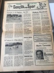 Yeşil Belde  -Yeşilköy ve Yeşilyurt  Postası gazetesi- İstanbul yerel, taşra basını-22 Ağustos  1970 - Yeşilyurt ' ta  kanlı cinayet  -Ölümden şans eseri kurtuldu - Bir ihtimalin neticesi - Sanata açılan perde  Şiir  - Müzik - ülkü AKER  -Olaylar ve  Sanatçılar - Sevgiden Fısıltılar - Turist şehri İstanbul Hani Parkların ? - Gençlik ve Spor   - Gençlik  3  -0 Mağlup -  Yeşilköy Martı Taverna   Mevcut  Programa İlaven  Plakları Satiş Rekoru  Kıran  Milyonların Sevgilisi 1970 Tavernalar Kralı   HAYKO -