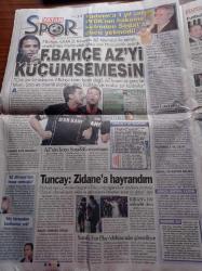 Vatan Gazetesi - 16 Aralık 2006 -Ahmet Ertekin- Dünya Kadınların Bir Numaralı Kitabı Yanık Tost - Umutsuz Ev Kadınları Dizisi - Futbol Dünyası Kaostan Kurtuluyor Haluk Ulusoy Gidiyor Hamdi Akın Geliyor - Sinpaş'ın Koç'tan 26 Milyon Dolara Arazi Bir Gecede Ticaret Alanı Oldu - Yuvacık Barajı Skandalı - Sefa Sirmen Kocaeli Okumasın Diye İldeki Bayilerden Vatan Gazetesini Topluca Aldi- Filistinde Müslüman Müslümanı Vuruyor - Seri Tecavüzcü Dehşeti