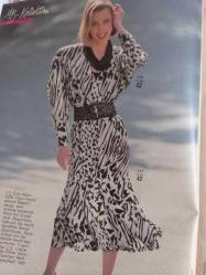 Burda Kadın Moda Dergisi-2 şubat 1987 bluzlar, Etekler, elbiseler, pantolonlar, kız ve erkek çocuk kıyafetleri Almanca Türkçe açıklamalı patronları vardır.