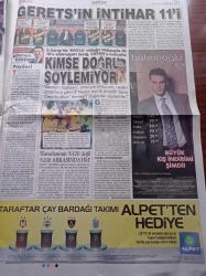 Vatan Gazetesi - 4 Mart 2007 - Aysun Kayacı'nın Özel Pozlarını Kim Çekti Kim Yaydı - 2. İSKİ Skandalı - Emine Erdoğan Pekin Ördeğini Çubukla Yedi - İranlı General Ali Rıza Askari'yi ABD Mi Kaçırdı - Birleşmiş Milletler Üç Iraklı Kadının İdamı Ertelendi - Beşiktaş'ı Bobo Ve Ricardinho Uçurdu