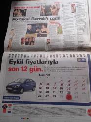 Vatan Gazetesi - 19 Ekim 2009 - Beren Saat'ten Cesur Sahne- Alex De Souza Yok Fenerbahçe Stop - En İyi Kadın Oyuncu Seçilen Nergis Öztürk - Angela Merkel'e Özel Aşı Almanları Kızdırdı - Açılımın En Somut Adımı Atılıyor - PKK'nın Barındığı Kandil ve Mahmur Kampı'ndan 34 Kişilik Bir Grup Bugün Silopi'de Teslim Olacak - Deniz Baykal Dağdan İnmeleri Memnuniyet Verici - Avrasya Maratonunda İntihar