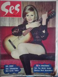 Ses Dergisi - 6 Mart 1971 - Sayı:10 - Ajda Pekkan - Özdemir Erdoğan - Cem Karaca - Erol Büyükburç - Ömür Göksel - Esin Afşar - Durul Gence - Barış Manço - Moğollar - Modern Faik Üçlüsü - Ersin Üngören - Oya Eker - Haluk Timuçin - Yılmaz Güney - Fikret Hakan - Zeynep Aksu - Mylene Demongeot - Jean Berthet - Ajda Pekkan - Reksona Tuvalet Sabunu - Sophia Loren - Carlo Ponti - Kemal Deniz - Maurice Chevalier - Bülent Ortaç - Rıdvan Beykuş - Ender Akacan - Ülkü Üst - Turgut Akyüz - Yapı ve Kredi Bankası - Fatma Girik - Murat Soydan - Ali Soydan - Nebahat Çehre - Emel Sayın - Fatma Girik - Murat Soydan - Emel Sayın - Nebahat Çehre - Halit Fahri Ozansoy - Perihan Tedü - Bora Ayanoğlu - Nedret Güvenç - Suphi Tekniker - Gülçin Özpara - Yalçın Akçay - Cihangir Gaffari - Öztürk Serengil - Aydın Erdem - Aydın Tansel - Elizabeth Taylor - Audrey Hepburn - Tuborg Bira Reklamı fotoğraf ve haberi - Tam Takım Dergi