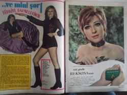 Ses Dergisi - 6 Mart 1971 - Sayı:10 - Ajda Pekkan - Özdemir Erdoğan - Cem Karaca - Erol Büyükburç - Ömür Göksel - Esin Afşar - Durul Gence - Barış Manço - Moğollar - Modern Faik Üçlüsü - Ersin Üngören - Oya Eker - Haluk Timuçin - Yılmaz Güney - Fikret Hakan - Zeynep Aksu - Mylene Demongeot - Jean Berthet - Ajda Pekkan - Reksona Tuvalet Sabunu - Sophia Loren - Carlo Ponti - Kemal Deniz - Maurice Chevalier - Bülent Ortaç - Rıdvan Beykuş - Ender Akacan - Ülkü Üst - Turgut Akyüz - Yapı ve Kredi Bankası - Fatma Girik - Murat Soydan - Ali Soydan - Nebahat Çehre - Emel Sayın - Fatma Girik - Murat Soydan - Emel Sayın - Nebahat Çehre - Halit Fahri Ozansoy - Perihan Tedü - Bora Ayanoğlu - Nedret Güvenç - Suphi Tekniker - Gülçin Özpara - Yalçın Akçay - Cihangir Gaffari - Öztürk Serengil - Aydın Erdem - Aydın Tansel - Elizabeth Taylor - Audrey Hepburn - Tuborg Bira Reklamı fotoğraf ve haberi - Tam Takım Dergi