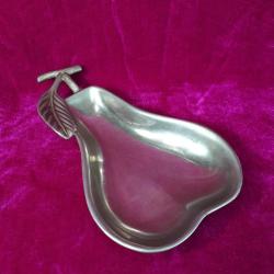 VINTAGE GÜMÜŞ KAPLAMA METAL ARMUT FORMLU ÇEREZLİK TABAK