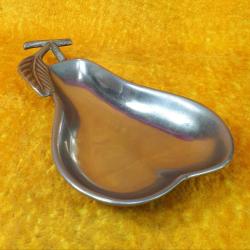 VINTAGE GÜMÜŞ KAPLAMA METAL ARMUT FORMLU ÇEREZLİK TABAK