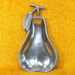 VINTAGE GÜMÜŞ KAPLAMA METAL ARMUT FORMLU ÇEREZLİK TABAK