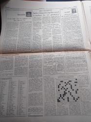 Yeni Ortam Gazetesi - 16 Ağustos 1973 - İlhami Soysal - Sevgi Soysal - Kemal Bisalman - Mustafa Ekmekçi - Tektaş Ağaoğlu - Oya Baydar - İsmail Necati - Y. Kenan Karacanlar - Ekrem Gökçe - Muzaffer Buyrukçu Trafik Kazasında Yaralandı - Nejat Uygur Tiyatrosu - Üç Silahşörler - Adalet Partisi Yöneticileri Faik Türün İle İlgili Açıklama Yapmıyor - Hacı Ali Demirel Almanya'da Özel Okul Açmaya Hazırlanıyor - THKP Davasında Sorgular Yapılıyor - Profesör Sadun Aren'in Sağlık Durumu Düzeliyor - Bülent Ecevit