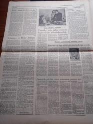 Yeni Ortam Gazetesi - 17 Ekim 1972 - Kemal Sülker - Erol Toy - Emil Galip Sandalcı - Kemal Bisalman - Aziz Nesin Hayat Hikayesi - Nurer Uğurlu - Orhan Kemal'in İkbal Kahvesi - Ümit Kaftancıoğlu -  Savaş Ve Barış'ı Engin Uludağ Sahneye Koyacak - Hikayeci Tomris Uyar Gene Çeviri Yapıyor - Mustafa Ekmekçi -  Milli Birlik Grubu Başkanı Fahri Özdilek - Et Ve Balık Kurumunun İşyerlerinde Greve Gidiliyor - Türkiye İşçi Partisi - Doktor Maurice Edelman Tıp Dalında Nobel Aldı