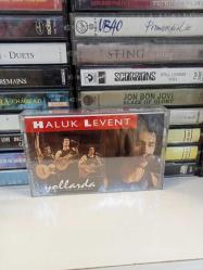 Haluk Levent - Yollarda - Bu Ateş Sönmez - Kaset -