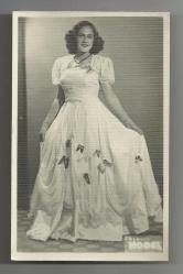 1946 FOTO MODEL / KELEBEKLİ ELBİSELİ GÜZEL KIZ STÜDYO FOTOĞRAFI...