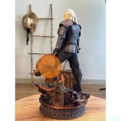 The Witcher Geralt Figür  25 Cm