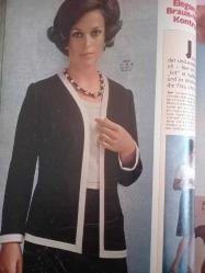 Burda Kadın Moda Dergi 1972  Almanca türkçe açıklamalı orta yaş bayanlar,elbiseler,ceketler,Etekler patronları vardir
