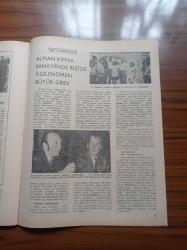 Yeni Ortam Gazetesi - 12 19 Temmuz 1971 - Atilla Karaosmanoğlu Kabinenin Afacan Çocuğu - Profesör Muammer Aksoy - Kemal Bisalman - Jean Paul Sartre Yargılanıyor - Anayasa Tartışması Genelkurmay'a Sıçradı - Uğur Mumcu - Mısır Petrolü Büyük Tartışmaya Yol Açtı - İlhan Selçuk ve Oktay Kurtböke - TRT'ye Özerklik Fazla Mı - Nimet Arzık- Fare Laboratuarına Atılan Doçent Osman Nuri Koçtürk Kalp Krizi Geçirdi