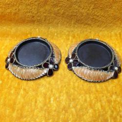 VINTAGE EL YAPIMI MİNELİ ÇİÇEKLER DEKORLU BİR ÇİFT PİRİNÇ  MUMLUK