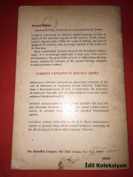 Hormonal Control in Vertebrates - B.E. Frye - The Macmillan Company - İngilizce Kitap (Omurgalılarda Hormonal Kontrol)