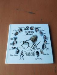 ONURLU YILLAR * KİTAPÇIKLI CD ALBÜM * 25. YIL ONUR AKIN ŞARKILARI