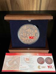Efemera - TÜRKİYE CUMHURİYETİ’NİN 100. YILI – BRONZ HATIRA SİKKESİ (DARPHANE ÖZEL BASIM) ve Özel Kadife Kutusu - kitantik - kitaLog