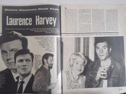 Ses Haftalık Aktüalite Sinema Tiyatro Müzik ve Gençlik Mecmuası Dergisi - 22 Aralık 1973 - Sayı:52 - Filiz Akın - Cüneyt Arkın - Türkan Şoray - İrfan Ünal - Kadir İnanır - Hürrem Erman - Hülya Koçyiğit - Tarık Akan - Emel Sayın - Fatma Girik - Tamer Yiğit - Memduh Ün - Zeynep Değirmencioğlu - Zeynep Aksu - Ümit Utku - Neşe Karaböcek - Hulki Saner - Yıldırım Önal - Semih Sezerli - Yıldırım Önal - Laurence Harvey - Fikret Hakan - Filiz Akın - Onat Kutlar - Sami Şekeroğlu - Bela Lugosi - Max Screck - Jack Plance - Emel Sayın - Zeki Müren - Türkan Şoray - Müşfik Kenter - Barış Manço - Halit Kıvanç - Tarık Akan - Ertem Eğilmez - Lütfi Akad - Meral Taygun - Genco Erkal - Müşfik Kenter - Tarık Buğra - Erdoğan Engin - Haldun Taner - Seyhan Karabay - Fehiman Uğurdemir - Ünal Büyükgönenç - İlker İnanoğlu - Necdet Tosun - Nilüfer - Gönül Ülkü - Gazanfer Özcan - İzzet Günay - Berrin Tokgöz - Belgin Doruk - Ayhan Işık - Kartal Tibet - Lee Marvin - Murat 124 Araba Reklamı - Tam Takım Dergi