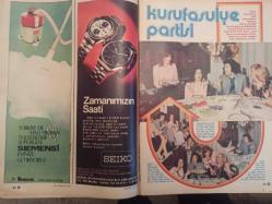 Ses Haftalık Aktüalite Sinema Tiyatro Müzik ve Gençlik Mecmuası Dergisi - 4 Mayıs 1974 - Sayı:19 - Tarık Akan - Aytaç Arman - Perihan Savaş - Hülya Koçyiğit - Tanju Korel - Abdurrahman Keskiner - Nalan Peter - Hülya Darcan - Nebahat Çehre - Emel Sayın - İzzet Günay - Jacqueline Boyer - Münir Özkul - Sadri Alışık - Metin Akpınar - Feridun Karakaya - Zeki Alasya - Marlon Brando - James Cagney - Frank Sinatra - Steve Mc Queen - Rex Harrison - Prenses Alexandra - Ann Margaret - Fatma Girik - Tarık Akan - Alice Cooper - Şerif Yüzbaşıoğlu - Şükrü Birant - The Beatles - Mazhar Fuat - Paul Mc Cartney - Orkid Ped Reklamı - Yapı ve Kredi Bankası Reklamı - Vala Önengüt - Gönül Ülkü - Selim Naşit Özcan - Gazanfer Özcan - Murat 124 Araba Reklamı - Tam Takım Dergi