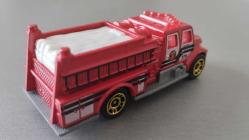 MATCHBOX 2011 YILI INTERNATIONAL PUMPER  ALTIN SARI JANT SIFIR HİÇ KULLANILMAMIŞ SERGİLENMEMİŞ