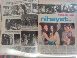 Ses Haftalık Aktüalite Sinema Tiyatro Müzik ve Gençlik Mecmuası Dergisi - 8 Mart 1975 - Sayı:10 - Türkan Şoray - Ali Rıza Binboğa - Cici Kızlar - Ediz Hun - Semiha Yankı - Kemal Ebcioğlu - Yaşar Kekeva - Atilla Kurtbaş - Muazzez Abacı - Fatma Girik - Türkan Şoray - Tarık Akan - Hülya Koçyiğit - Zeki Alasya - Metin Akpınar - Kartal Tibet - Ediz Hun - Necla Nazır - Hale Soygazi - Anne Marie David - Neşe Karaböcek - Müjdat Gezen - Penaten Çocuk Kremi Reklamı - Jack Nicholson - Faye Dunaway - Valerie Perrine - Lenny Bruca - Nilüfer - Füsun Önal - Hıfzı Topuz - Cihan Ünal - David Jansshen - Yılmaz Dağdeviren - Konfor Yatak Reklamı - Adnan Şenses - Ahmet Özhan - Hülya Darcan - Tanju Korel - Mahmut Hekimoğlu - Meral Zeren - Angela Luce - Rosanna Fratello - Valentina Greco - Taner Şener - Tarık Akan - Necla Nazır - Gönül Akkor - Esin Engin - Tina Turner - Füsun Önal - Demis Roussos - Mine Koşan - OMO Deterjan Reklamı - TOFAŞ Araba Reklamı - Tam Takım Dergi