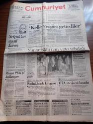 Cumhuriyet Gazetesi - 29 Kasım 1999 - Naim Süleymanoğlu Yüzyılın Haltercisi - Ahmet Taner Kışlalı - Rüştü Asyalı - Nazım Hikmet Kuvayı Milliye Destanı - Server Tanilli Solu Olmayan Toplum Sorunlu - ETA Ateşkesi Bozdu - Yargıtay Başkanı Sami Selçuk'un Ayetli Kararı - Galatasaray Lider Oldu - Rusya PKK'yı Kullanıyor