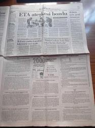 Cumhuriyet Gazetesi - 29 Kasım 1999 - Naim Süleymanoğlu Yüzyılın Haltercisi - Ahmet Taner Kışlalı - Rüştü Asyalı - Nazım Hikmet Kuvayı Milliye Destanı - Server Tanilli Solu Olmayan Toplum Sorunlu - ETA Ateşkesi Bozdu - Yargıtay Başkanı Sami Selçuk'un Ayetli Kararı - Galatasaray Lider Oldu - Rusya PKK'yı Kullanıyor
