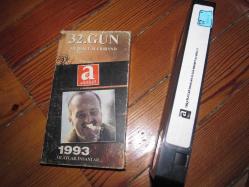 Efemera - 32.GÜN  MEHMET ALİ BİRAND 1993 OLAYLAR İNSANLAR  VHS KASET - kitantik - kitaLog