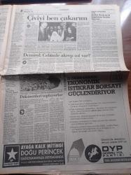 Cumhuriyet Gazetesi - 18 Ekim 1991 - Seçim Finali İstanbul'da - Refah Partisi Milletvekilleri Yüksekkaldırım'da Genelev Önünde Siyaset - Fahriye Abla - Müjde Ar - Nobel Ödüllü Udi Coase - PKK İstanbul'da Saldırdı