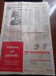 Cumhuriyet Gazetesi - 10 Kasım 1997 - Türkiye Cumhuriyeti'nin Kurucusu Atatürk'ü Ölümünün 59. Yılında Anıyoruz - Eşber Yağmurdereli Özgür - İzmir 1 Mayıs Kutlaması - Fazıl Hüsnü Dağlarca 10 Kasım 1938'i İşitmek - İktidar Alarmda DYP Pazarlıkta - Milli Eğitimde Kadro Temizliği - Şarkıcı Nilüfer Yine Büyüledi