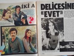 Ses Haftalık Aktüalite Sinema Tiyatro Müzik ve Gençlik Mecmuası Dergisi - 1 Kasım 1975 - Sayı:44 - Kadir İnanır - Necla Nazır - Ahmet Olcay - Muammer Tuncer - Henry Silva - Robert Wood - Edmund Purdom - Donald O'Brien - Türkan Şoray - Akbank Reklamı - Dergi Tam Değildir Sadece 6 Sayfası Mevcuttur.