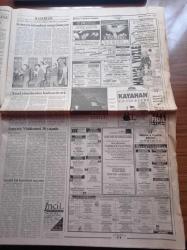 Cumhuriyet Gazetesi - 25 Nisan 1992 - Futbolumuzun Bir Numarası Rıdvan Dilmen - Basın Sepp Piontek'i Yine Kızdırdı - Cuma Namazı Sonrası Bosna Hersek İçin Gösteri - Süleyman Demirel Yollar Yürümekle Aşınmaz - İsteyen 1 Mayıs'ta Neyi Kutlamak İstiyorsa Kutlasın - 6 Mayıs Davası Sorgulanıyor - Deniz Gezmiş - Turgut Özal