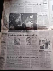 Cumhuriyet Gazetesi - 25 Nisan 1992 - Futbolumuzun Bir Numarası Rıdvan Dilmen - Basın Sepp Piontek'i Yine Kızdırdı - Cuma Namazı Sonrası Bosna Hersek İçin Gösteri - Süleyman Demirel Yollar Yürümekle Aşınmaz - İsteyen 1 Mayıs'ta Neyi Kutlamak İstiyorsa Kutlasın - 6 Mayıs Davası Sorgulanıyor - Deniz Gezmiş - Turgut Özal