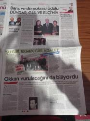 Cumhuriyet Gazetesi - 24 Ocak 2016- Galatasaray Osmanlı'ya Yenilip Lige Havlu Attı -İmralı Tutanakları -  Başbakan Recep Tayyip Erdoğan'ın Sırrı Süreyya Önder İle Kandil'e Gönderdiği Mesaj - Cemil Bayık'a Söyle Bana Meydan Okumasın - Aydın Engin Kürt Hareketinin 2 Önemli İsmiyle Görüştü - Zübeyir Aydar - Remzi Kartal - Uğur Mumcu'yu 23 Yıl Önce Bugün Yitirdik - Ahmet Davutoğlu'na  Göre PYD Terör Örgütü John Biden İse PYD Diyemedi - Sodev Ödülü Can Dündar Erdem Gül Ve Tahir Elçi'ye - Kemal Kılıçdaroğlu