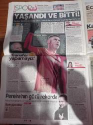 Cumhuriyet Gazetesi - 24 Ocak 2016- Galatasaray Osmanlı'ya Yenilip Lige Havlu Attı -İmralı Tutanakları -  Başbakan Recep Tayyip Erdoğan'ın Sırrı Süreyya Önder İle Kandil'e Gönderdiği Mesaj - Cemil Bayık'a Söyle Bana Meydan Okumasın - Aydın Engin Kürt Hareketinin 2 Önemli İsmiyle Görüştü - Zübeyir Aydar - Remzi Kartal - Uğur Mumcu'yu 23 Yıl Önce Bugün Yitirdik - Ahmet Davutoğlu'na  Göre PYD Terör Örgütü John Biden İse PYD Diyemedi - Sodev Ödülü Can Dündar Erdem Gül Ve Tahir Elçi'ye - Kemal Kılıçdaroğlu