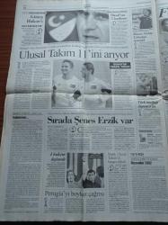 Cumhuriyet Gazetesi - 21 Haziran 2002 - IMF Ve Kemal Derviş Pamukbank Kararını Yerinde Bulurken Devirle İlgili Olarak Farklı İddialar Ortaya Atıldı - Ölüm Cezası Tartışmaları - Kudüs'te İntihar Saldırısı - Necmettin Erbakan Ve Helmut Kohl Oy Pazarlığı - Türk Taleban Ali Üzüm 11 Eylül'ü Biliyorduk - Bülent Ecevit'e Doktor Yasağı - Kabil'in Güvenliği Mehmetçik'e Emanet - Türkiye'nin Suriye İle Askeri Anlaşmalar İmzalaması Bölgeyi De Etkileyecek- Ulusal Takım - Nihat Kahveci - Final Gibi Maç Brezilya İngiltere
