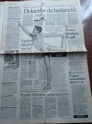 Cumhuriyet Gazetesi - 18 Temmuz 2003 - Ulkerspor - Fransa Bisiklet Turu - Tenisin Ve Dekoltenin Kraliçesi Serena Williams - Bu Kez De Alman Askerleri Kosova Barış Gücü'nde Görevli Yüzbaşı Orkun Özeller'i  Gözaltına Almak İstedi - SEKA Balıkesir'in Satışı Yeniden Sorgulanıyor - Apartmanın Altında İlk Mescit Açıldı - Recep Tayyip Erdoğan'a Sert Yanıt - Uzan Ailesine Yurtdışı Yasağı - Kürt Grupların Yeni Senaryosu