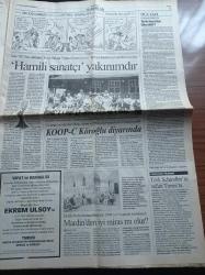 Cumhuriyet Gazetesi - 16 Temmuz 2003 -  Pierre Van Hoijdonk Kurtarıcı Mı - Okan Buruk'tan Galatasaray'a Mesaj Seve Seve Oynarım - Şilili Yazar Roberto Bolano 50 Yaşında Öldü - Milli Güvenlik Kurulu'na Ağır Tırpan - Süper Lig Fikstürü Çekildi - Erken Terhis Sevinci - Türkiye'de 10 Bin Hastaya 25 Yatak - Türkiye'ye Kuzey Irak'ta Sınırlama - İrtica Kamplarına Operasyon