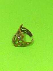 YZ2-------ÇOK ŞIK TAŞLI ESKİ BAKIR YÜZÜK