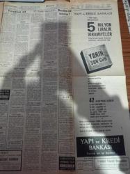 Cumhuriyet Gazetesi - 29 Aralık 1967 - Che Guevara Nasıl Öldü -  Beşiktaş Ankara'ya Gitti Fenerbahçe Kampa Giriyor - İstanbul Boks Şampiyonası Çetin Geçiyor - Cemal Kamacı 11 Ocak Günü Alman Boksörü Klass İle Karşılaşılıyor - Milli Savunma Bakanı Ahmet Topaloğlu Askerlik Süresi Kısaltılmayacak - 20 21 Mayıs Hükümlüleri Tahliye Edildi - İlçe Olmazsa Abana Mücadele Başlayacaktır - Gangster Remzi Çetin izini Kaybettirdi - Vietnam'daki ABD Erleri Marijuna Kullanıyor