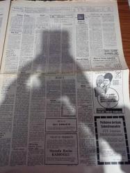 Cumhuriyet Gazetesi - 26 Aralık 1973 - İsmet İnönü Öldü - Mehmet Barlas-Ara Güler-Futbol Maçlarının Gece Oynanması Yasaklandı - Dünya Kupasına Katılacak Takımların Eşleştirilmesi 5 Ocak'ta - Eski Cumhurbaşkanı İsmet İnönü 90 Yaşında - İsmet İnönü'nün Sözleri - Fahri Korutürk - Naim Talu - Dev Genç - Oktay Akbal - Altan Öymen